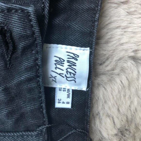 Princess Polly Black Swalla Shorts - Picture 3 of 6